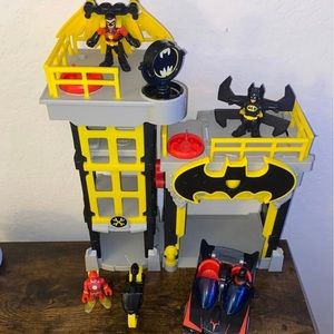 Imaginext Batcave Tower